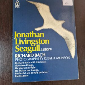Jonathan Livingston Seagull a story - Richard Bach