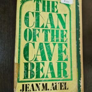 The Clan of the Cave Bear - Jean M. Auel