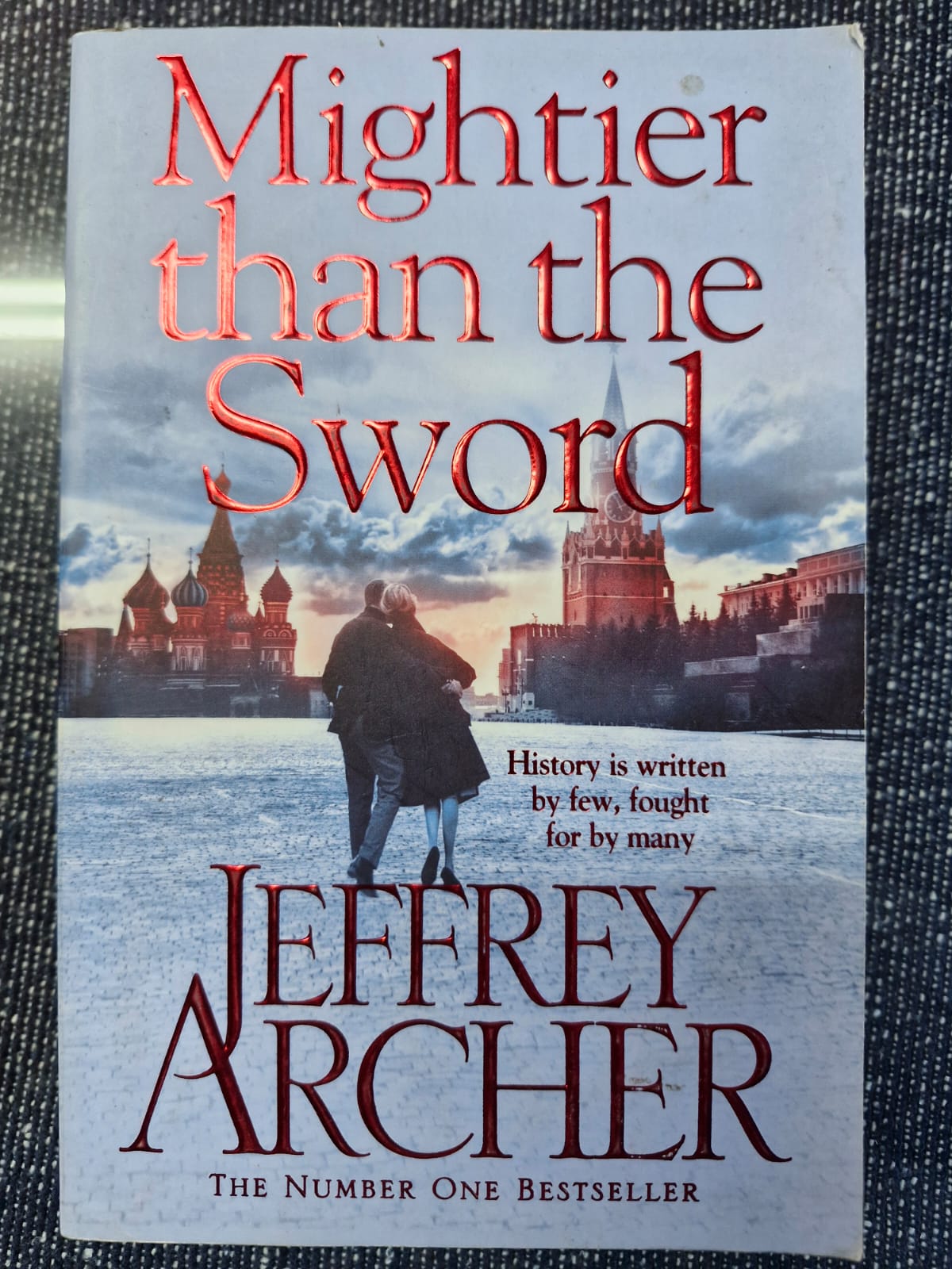 Mightier than the Sword - Jeffrey Archer